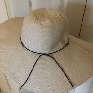 NEW! Wide Brim Sunhat
